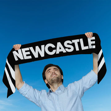 Newcastle - Knitted eyelet football scarf