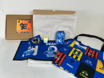 Everton - Retro Bar Box - The Perfect Time Capsule Gift Box for Football Lovers