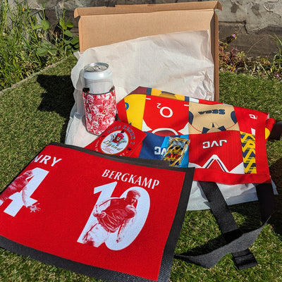 Retro The Gooners Football Mystery Gift Box – Classic Man Cave Accessory