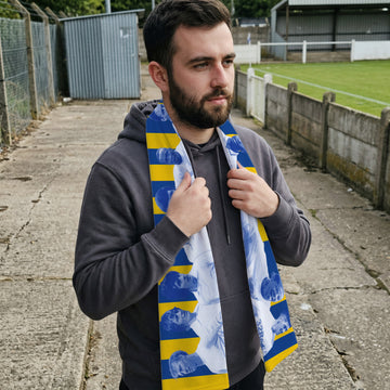 Leeds Legends - Knitted Eyelet Football Scarf