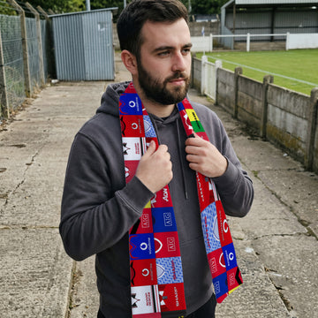 Manchester Red Shirt Montage - Knitted Eyelet Football Scarf
