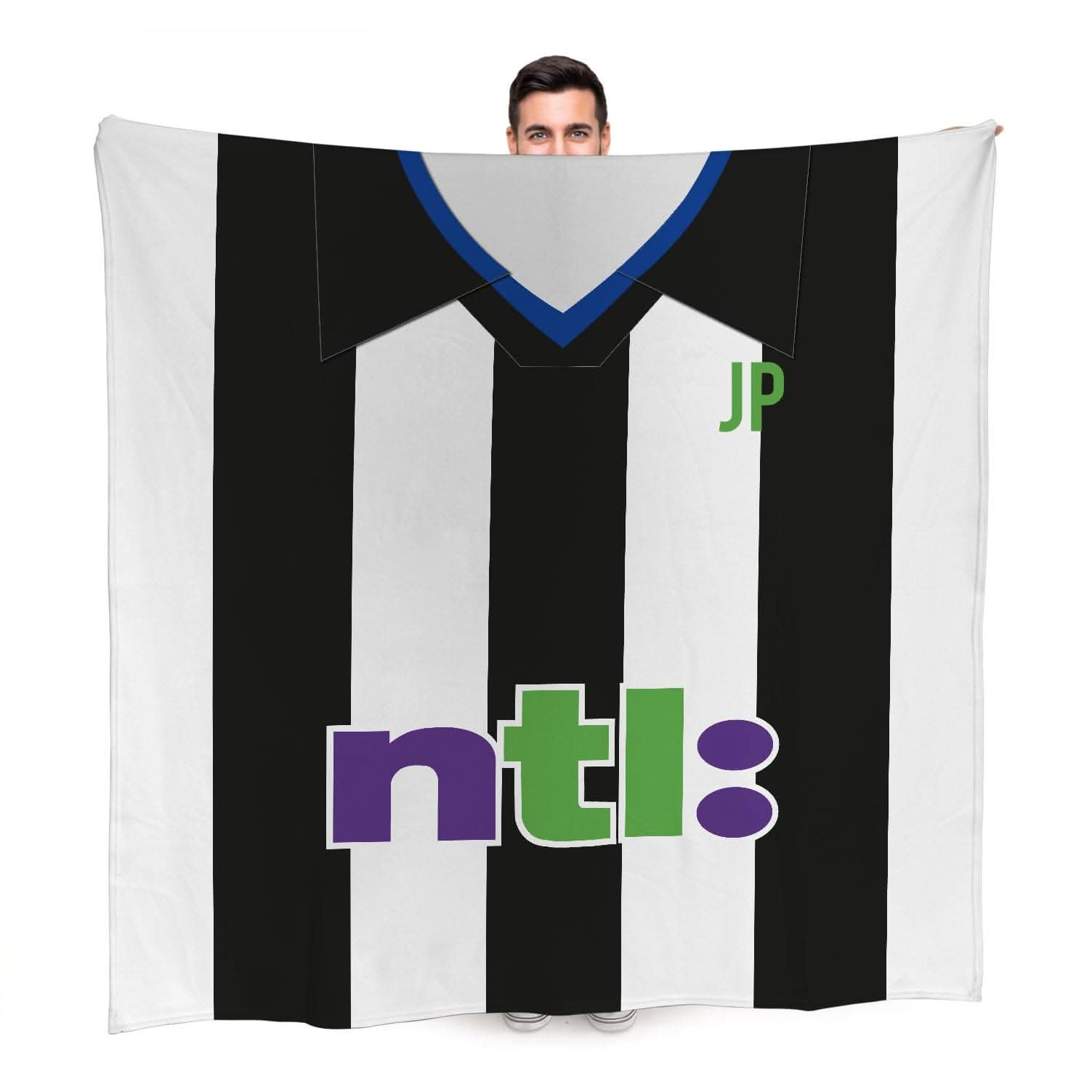 Newcastle FC - 2001 Home Shirt - Retro Fleece Blanket