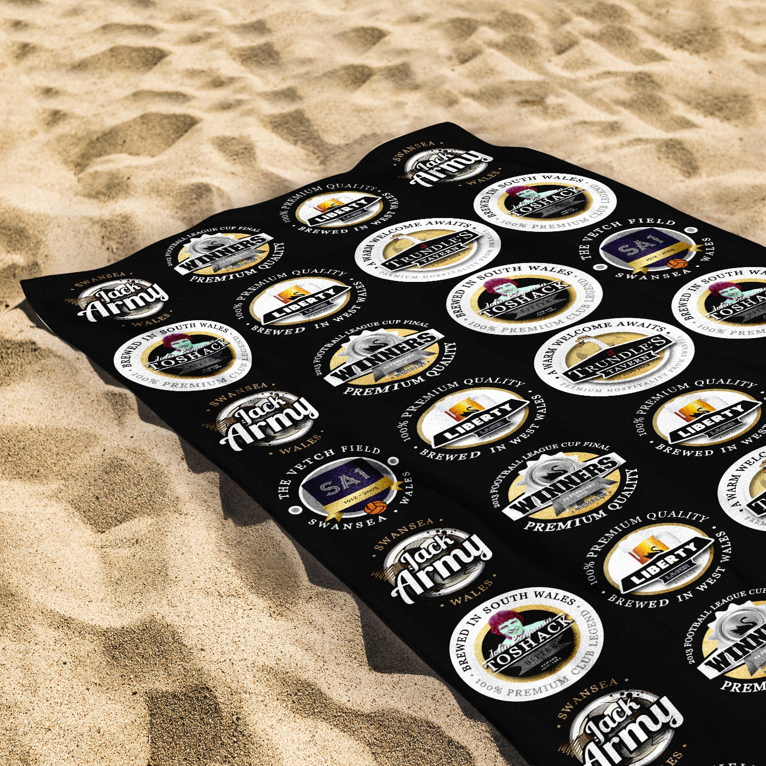 Swansea - Football Legends - Microfibre Beach Towel - 150cm x 75cm