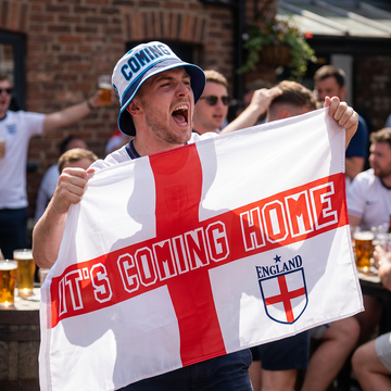 England "It's Coming Home" Bucket Hat + Supporter Flag - Saver Bundle