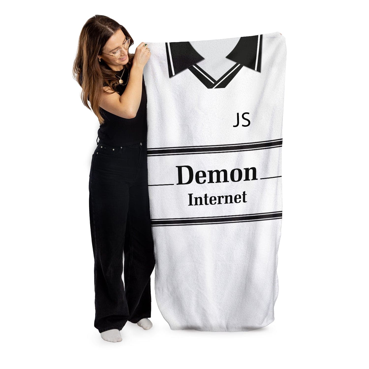 Fulham - 2000 HOME Shirt - Personalised Retro Beach Towel - 150cm x 75cm