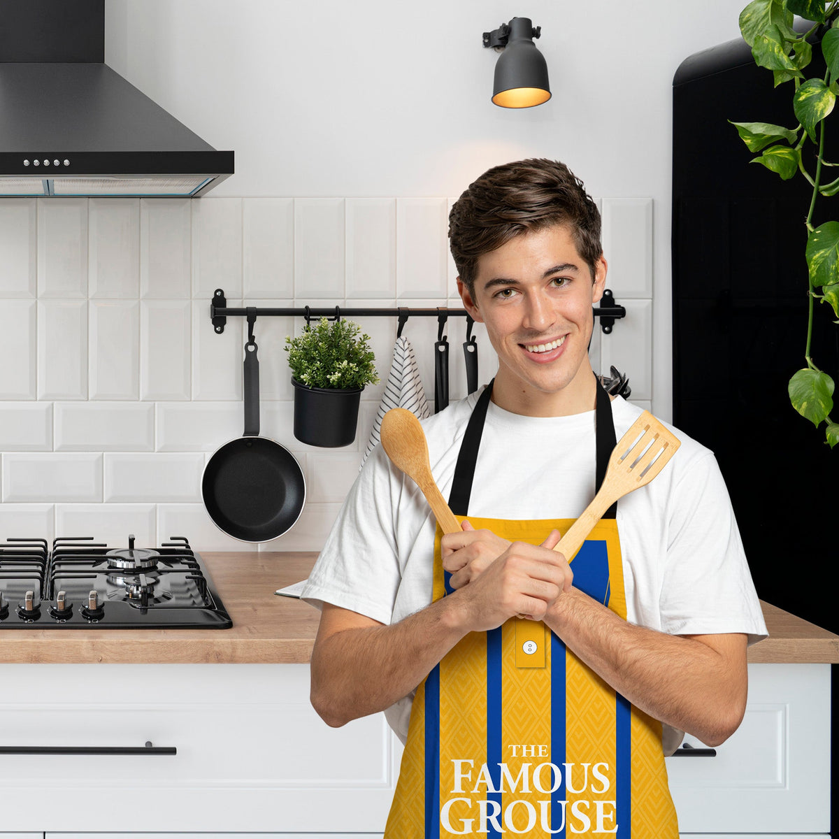 St Johnstone 1994 Away Shirt Apron - Personalised Retro Football Novelty Water-Resistant, Lazer Cut (no fraying) Light Weight Adults Apron